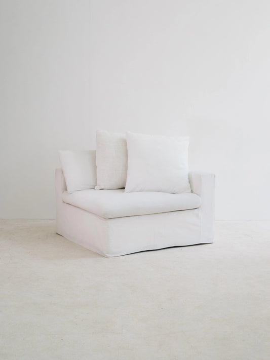 BAY CORNER CHAIR
