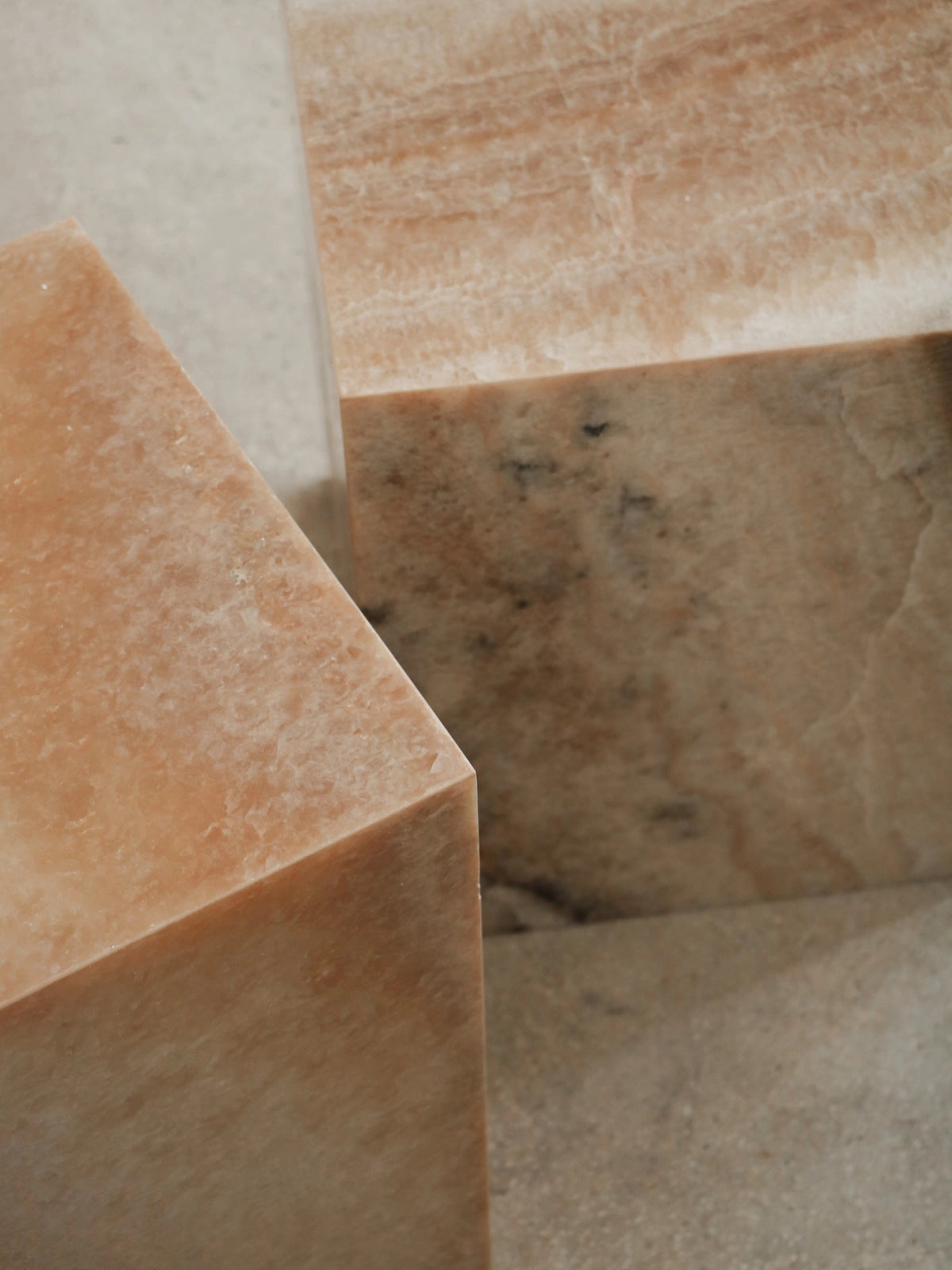 ONYX CUBE