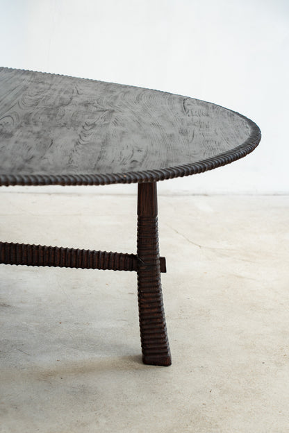 ROUND MAUI DINING TABLE