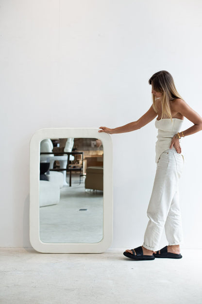 MIMI MIRROR