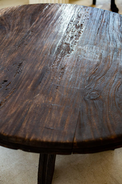 CAPRI TABLE