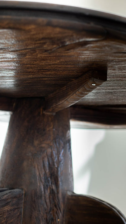 CAPRI TABLE