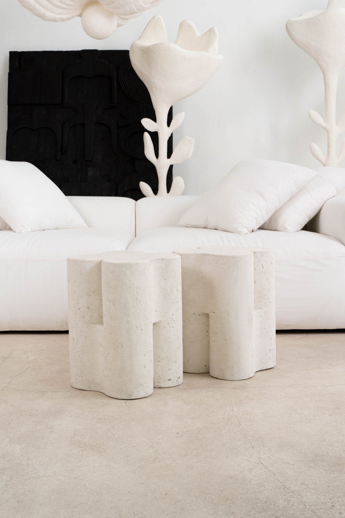 FLORA SIDE TABLE