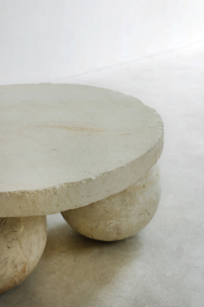 PUGLIA LIMESTONE TABLE