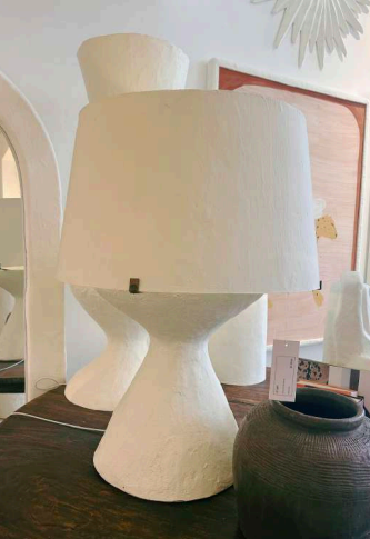 LILY TABLE LAMP