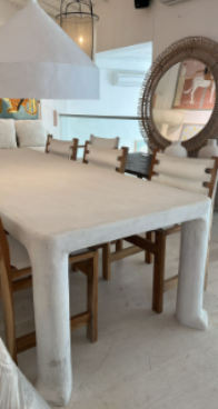 CAP DINING TABLE