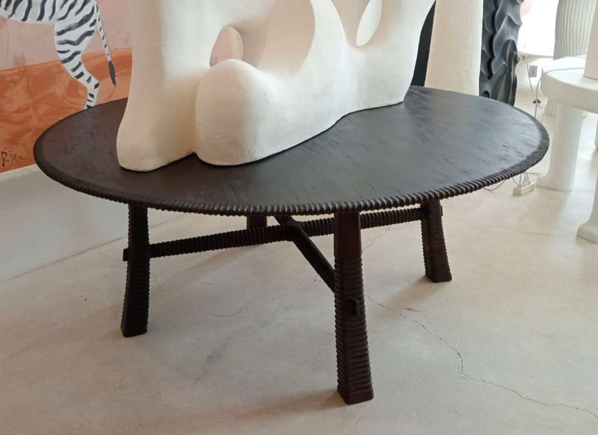 ROUND MUI DINING TABLE