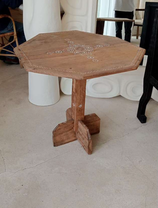 LOMBOK VINTAGE TABLE