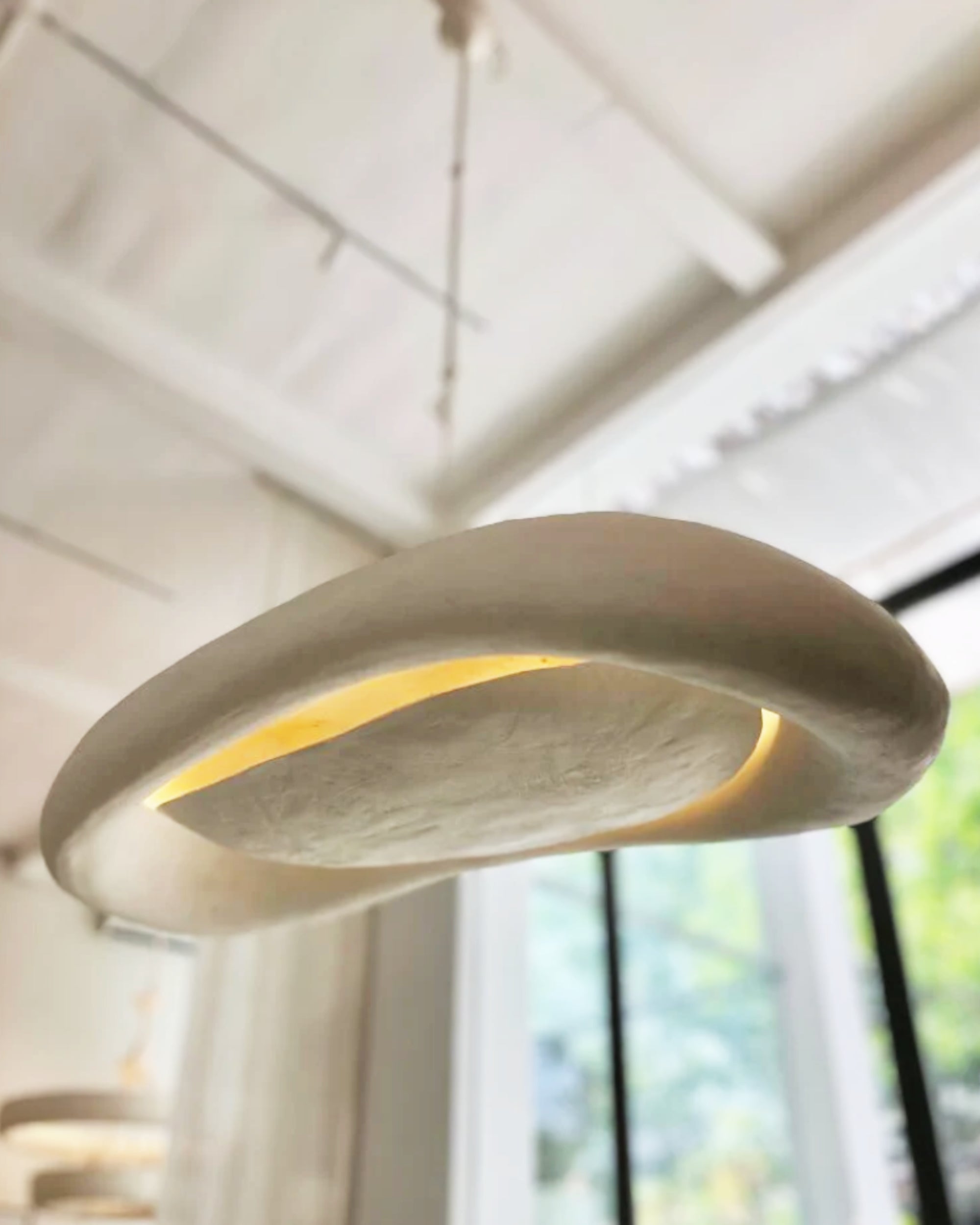 BOW HANGING LIGHT – The Medium Design