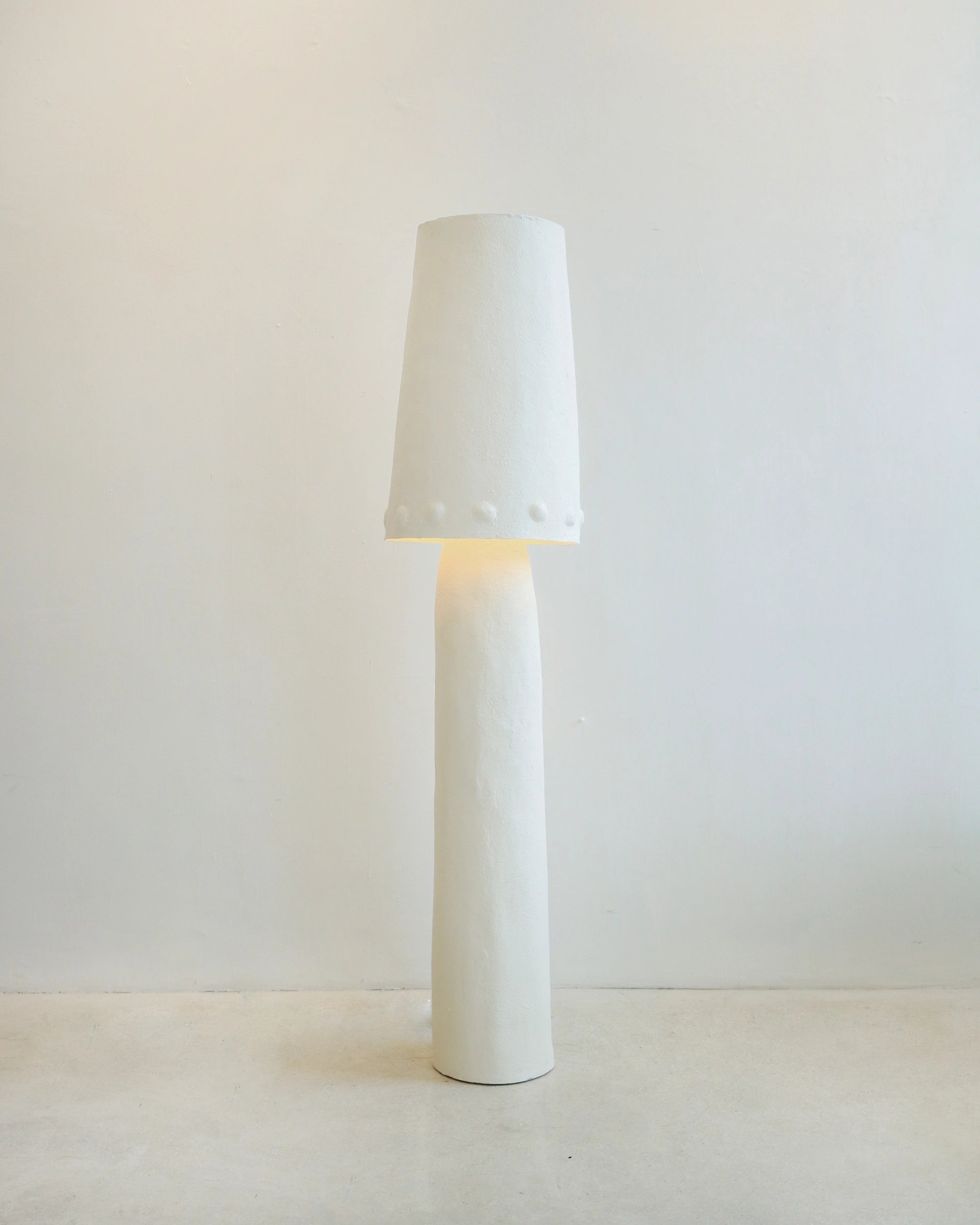 DODO STANDING LIGHT – The Medium Design