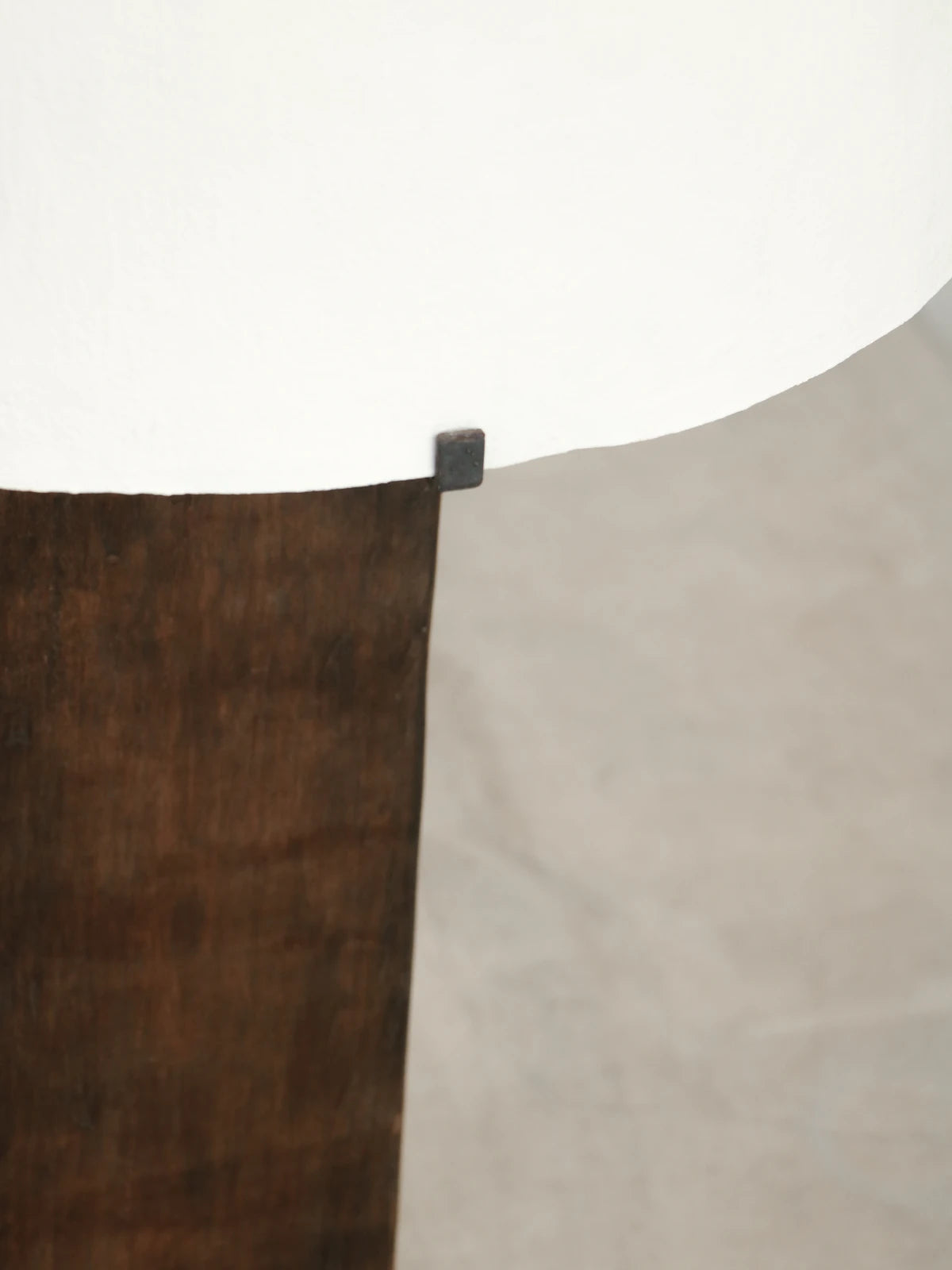 PRIMITIF STANDING LIGHT