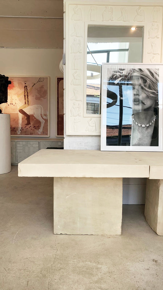 PUGLIA LIMESTONESQUARE TABLE