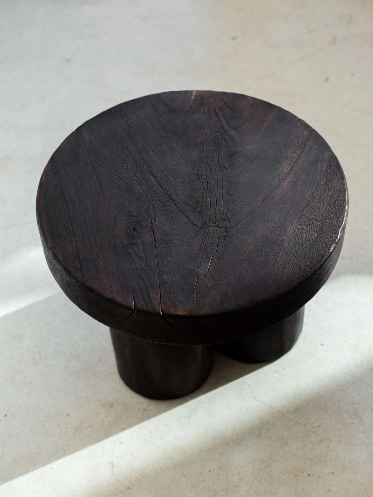 UMA SIDE TABLE