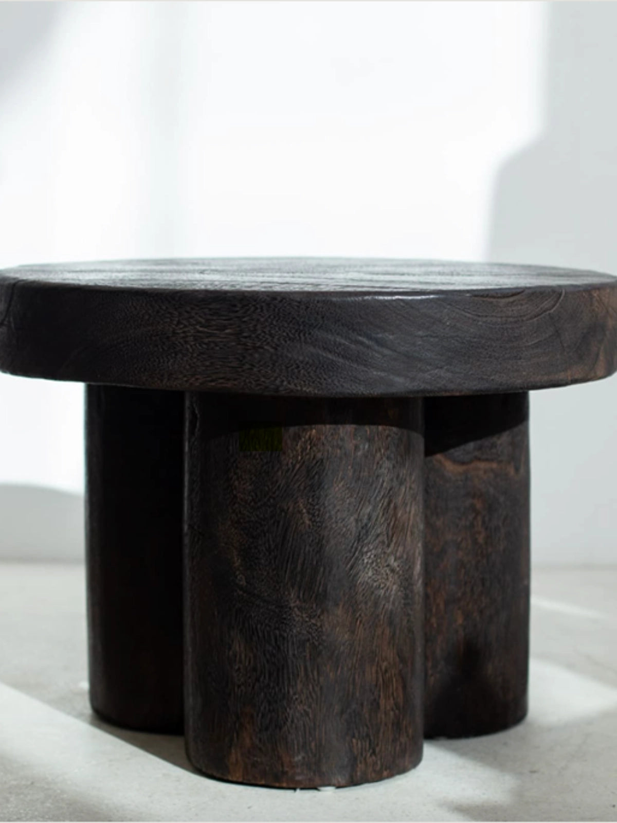 UMA SIDE TABLE