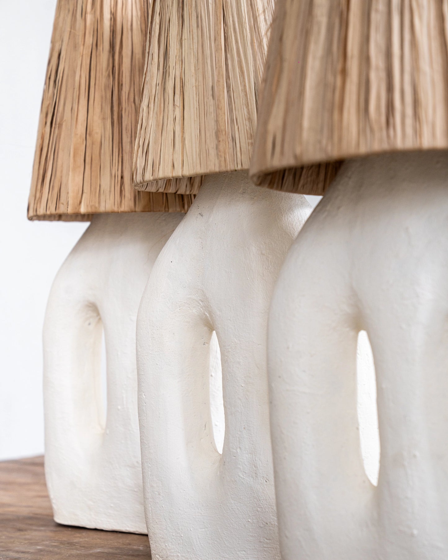 VASE LAMP RAFIA SHADE