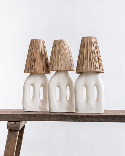 VASE LAMP RAFIA SHADE